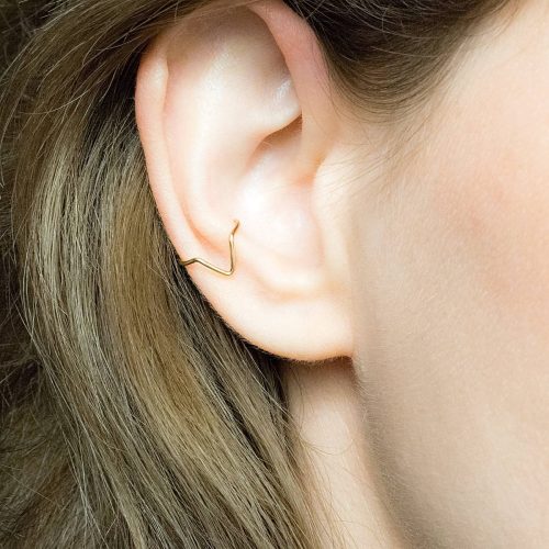 Chevron ear cuff, no piercing, in polished 14k gold filled