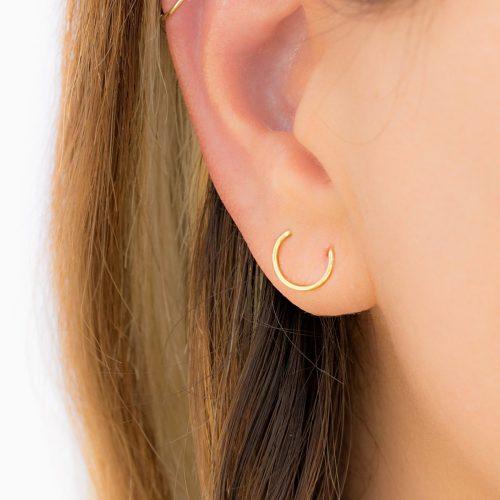 Double lobe piercing circle earring with two posts in 14k gold filled