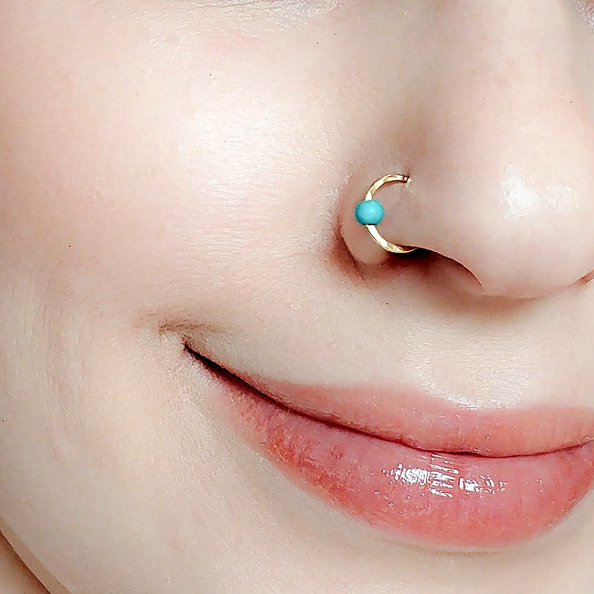 Hammered nose ring with turquoise bead in 14k gold filled