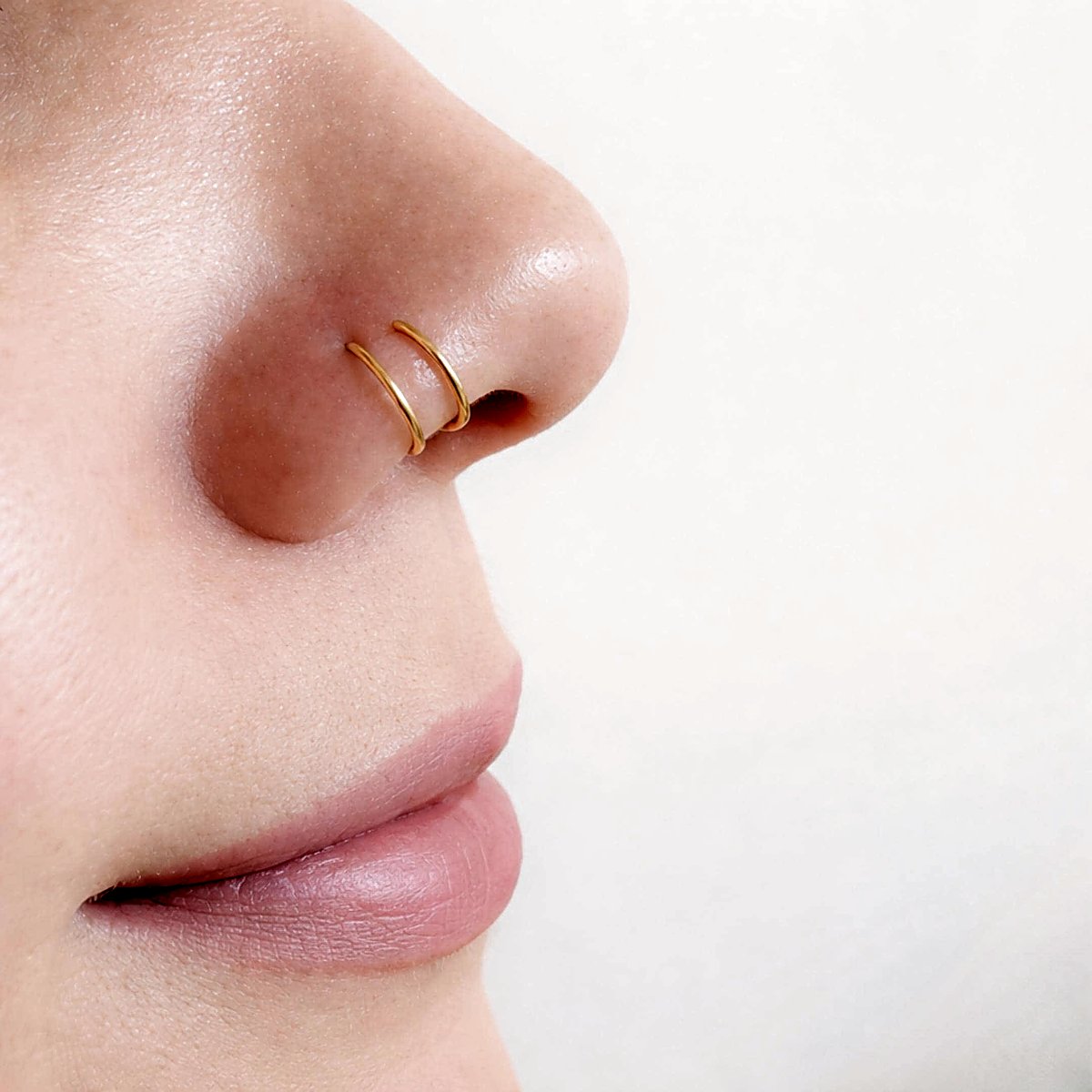 Double hoop nose ring for one piercing in 14k gold filled, photo 7